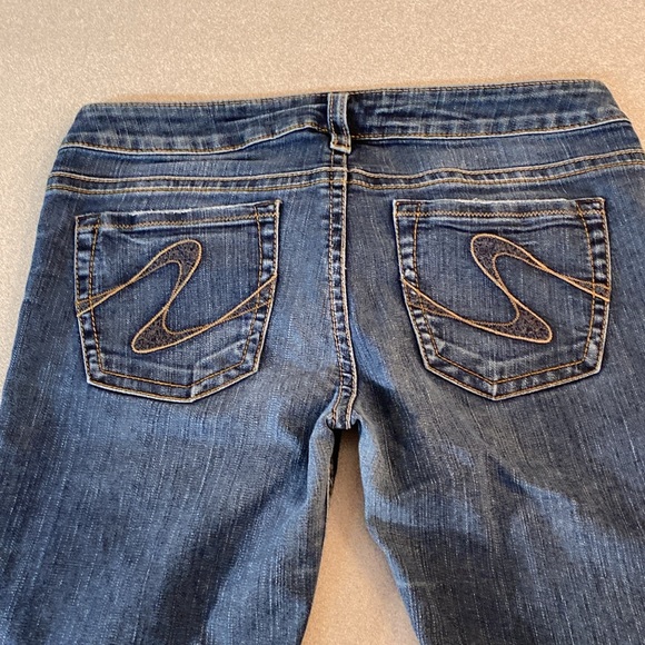 Silver - Tuesday Ladies jeans. Size 32/28 - Picture 3 of 11